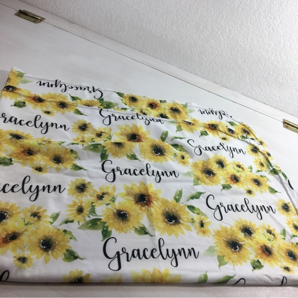 Personalized Baby Blanket Gracelynn Floral Daisies Yellow Green